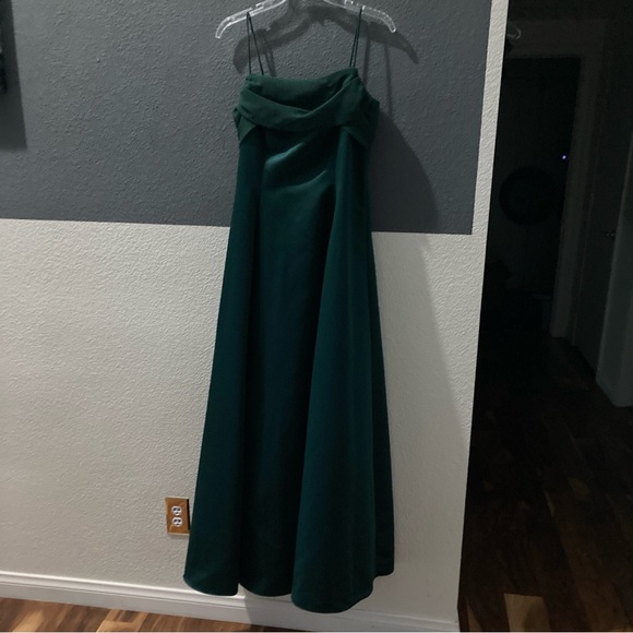BETSY & ADAM Women's Formal Dress Hunter Green Size 8 - Picture 5 of 10